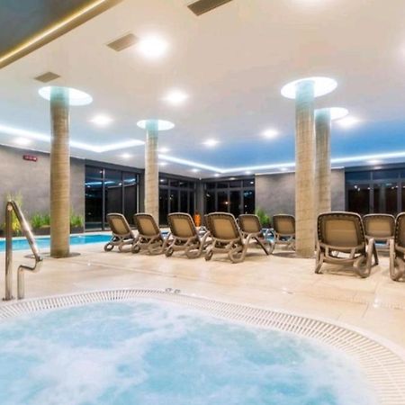 Morze Kolobrzeg Basen Kryty Kołobrzeg Exterior foto